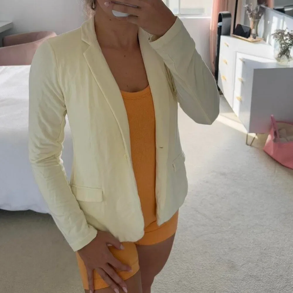 !M?ERFECT Women's Yellow Jacket